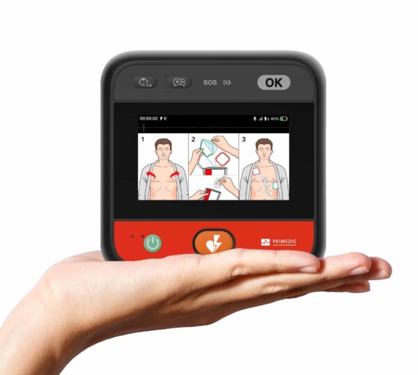 HeartSave myPAD-semi automatic-defibrillator- fit in hand
